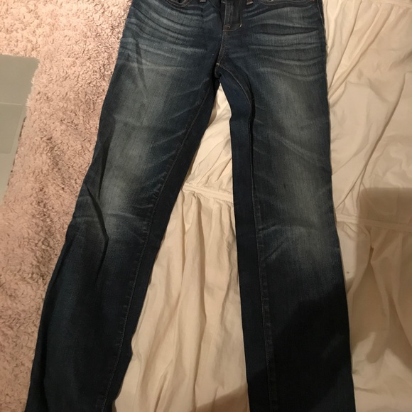 Distressed Madewell Jeans - Picture 4 of 7